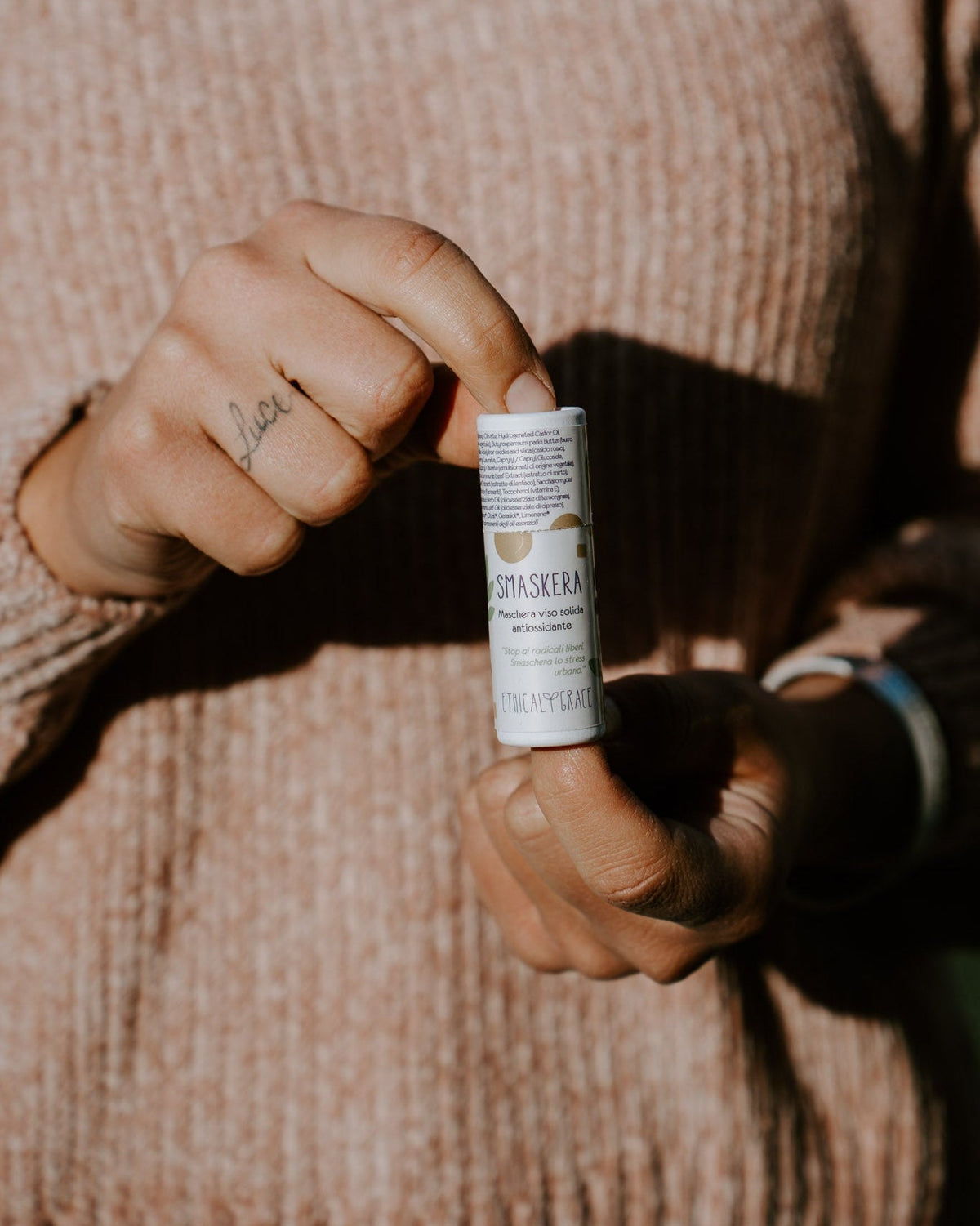🖍️ SMASKERA – Maschere viso solide in stick